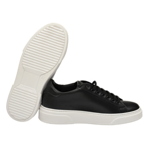 Sneakers stringate in vera pelle