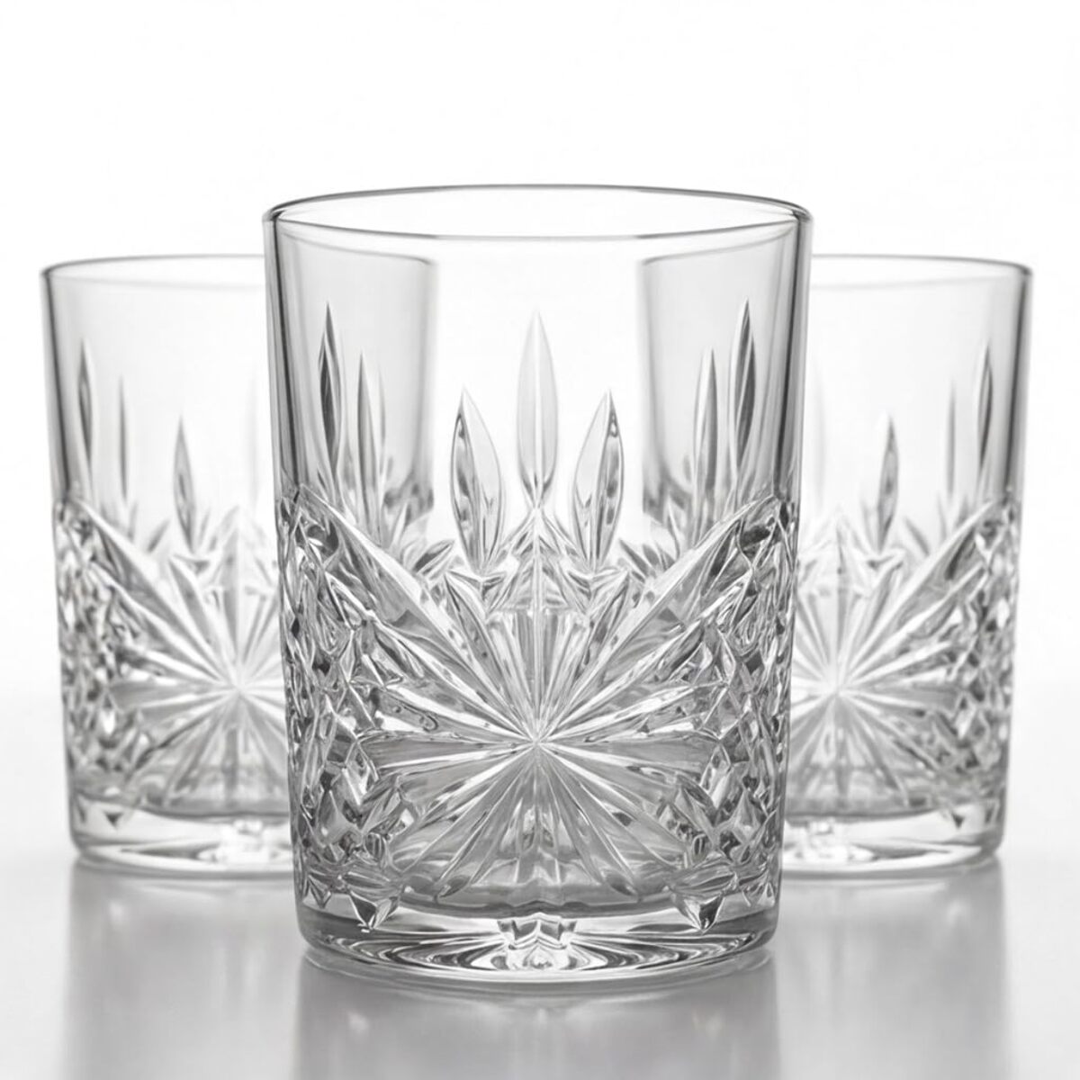 Set 6 bicchieri per acqua in vetro, 31 cl, design moderno ed elegante, bicchieri resistenti per acqua bibite e cocktail, vetro certificato per alimenti senza BPA e piombo, lavabili in lavastoviglie, uso quotidiano e occasioni speciali