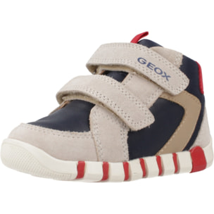 Zapatillas Niño de la marca GEOX  modelo B IUPIDOO Beige