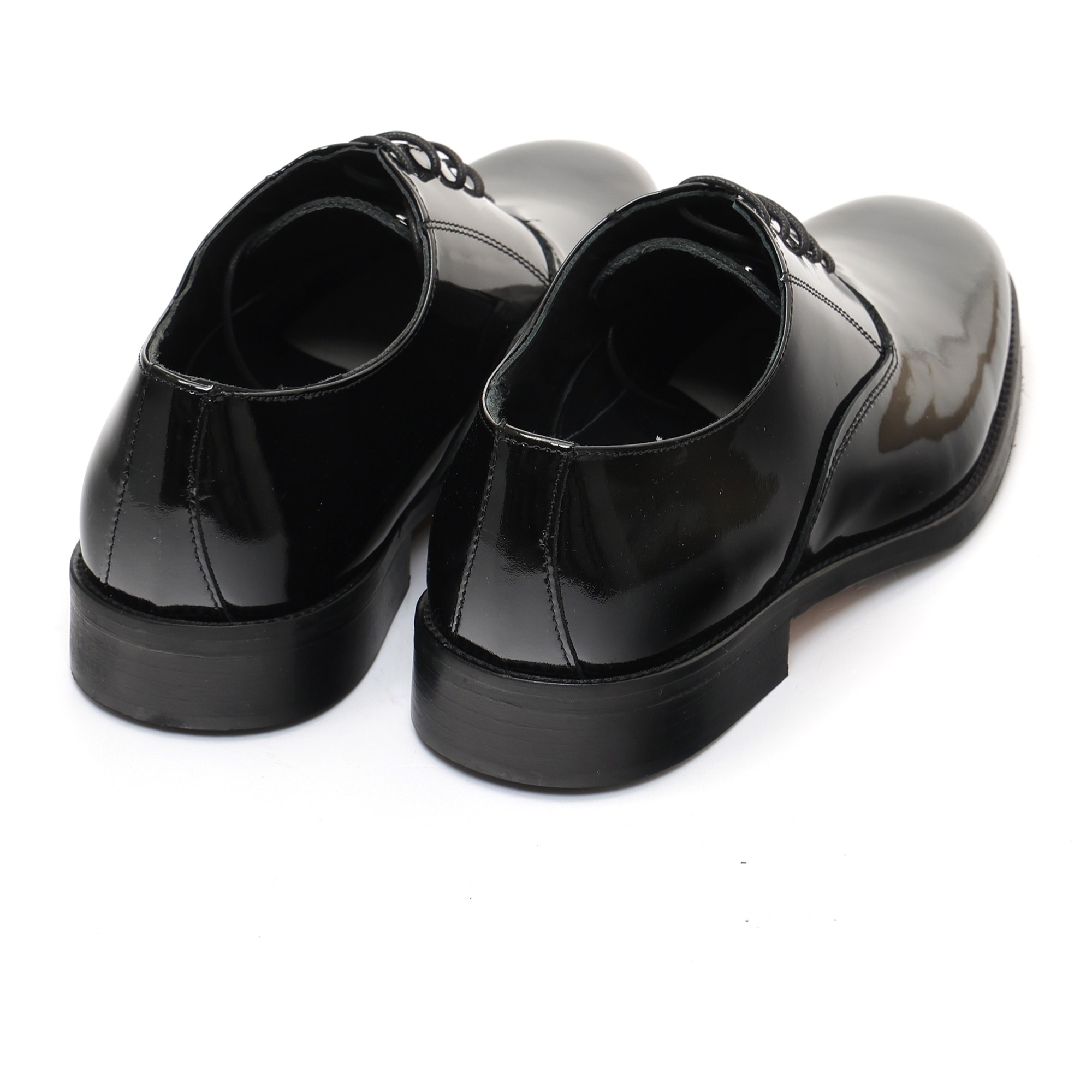 Francsesine stringate in vernice con fondo in cuoio antiscivolo