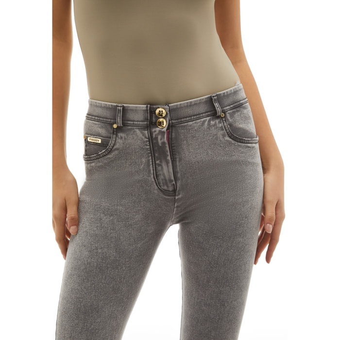 Jeans push up WR.UP® straight risvolto sul fondo a contrasto