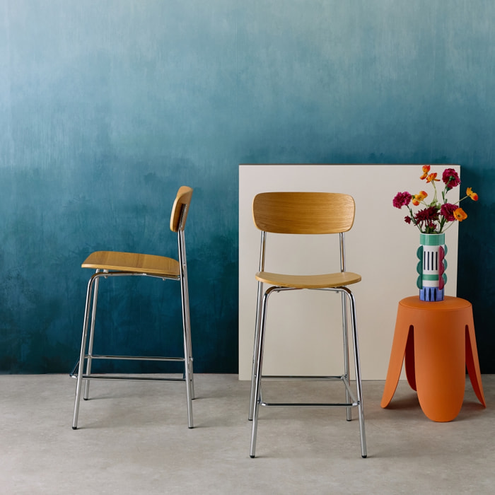 Lot de 2 tabourets de bar vintage contreplaqué avec placage bois effet frêne et pieds métal chromé L 42.5 x P 50 x H 94cm - Toby