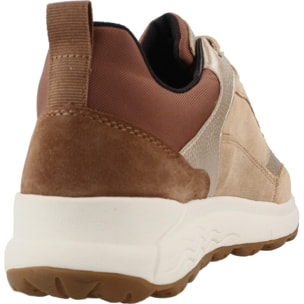Sneakers de  Mujer de la marca GEOX  modelo D3626D 0227B MARRON