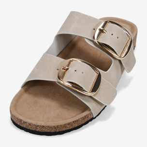 Sandalias planas beige con dos hebillas