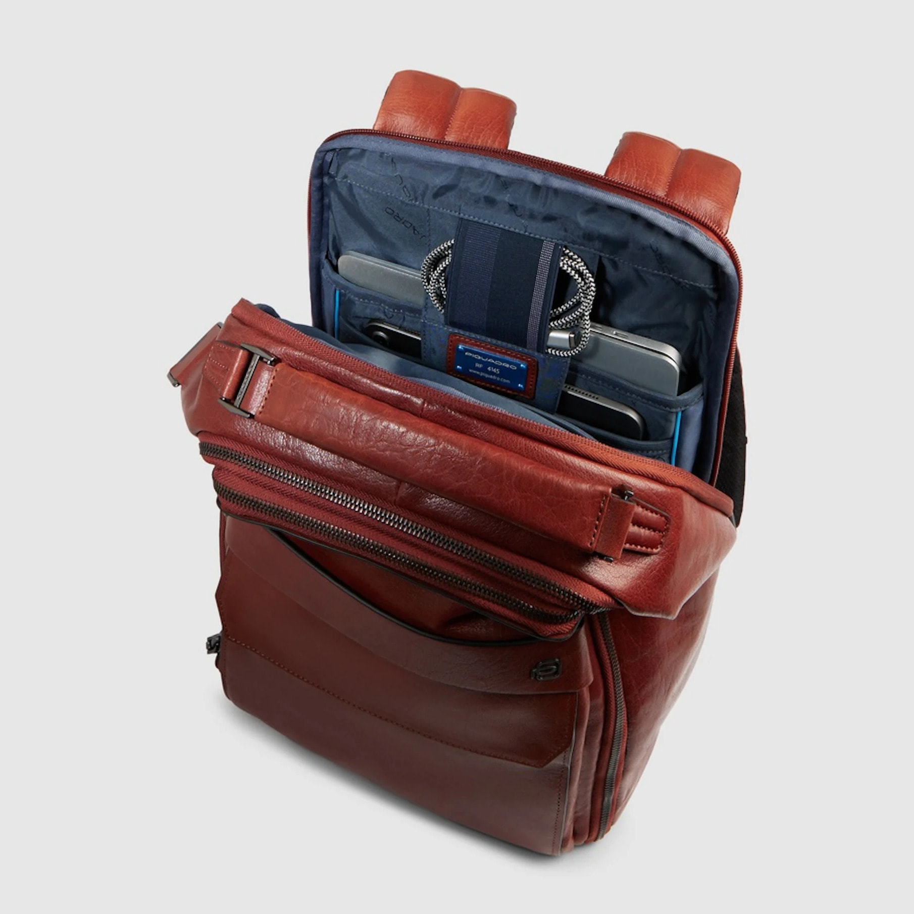 Piquadro Zaino da viaggio in pelle porta pc e iPad® con protezioni antiurto e RFID