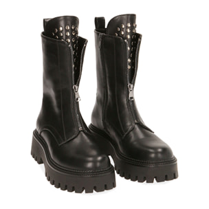 Moteras negras, tacón 4,5 cm.