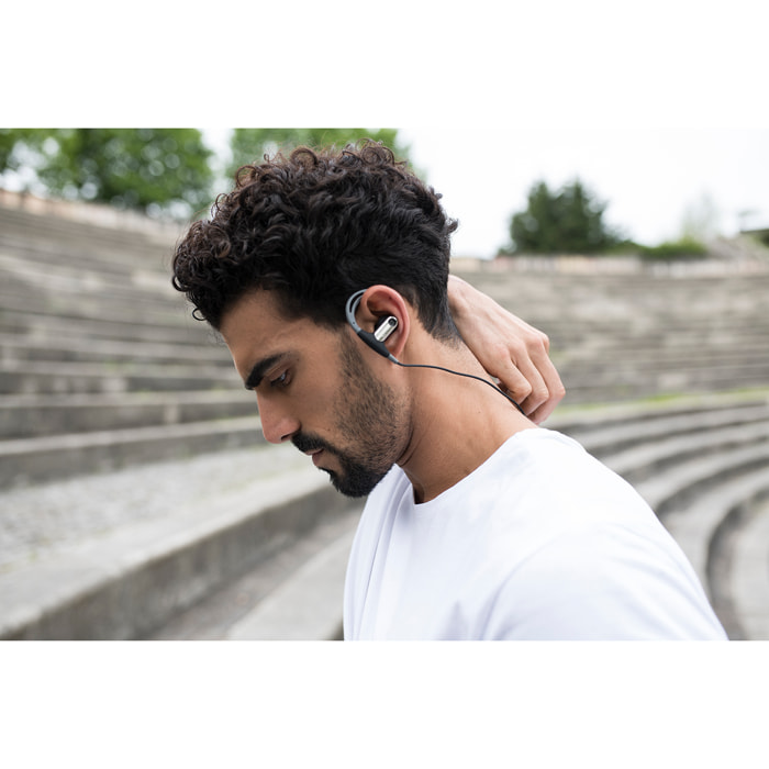 AURICOLARI MAGNUSSEN M8 in nero