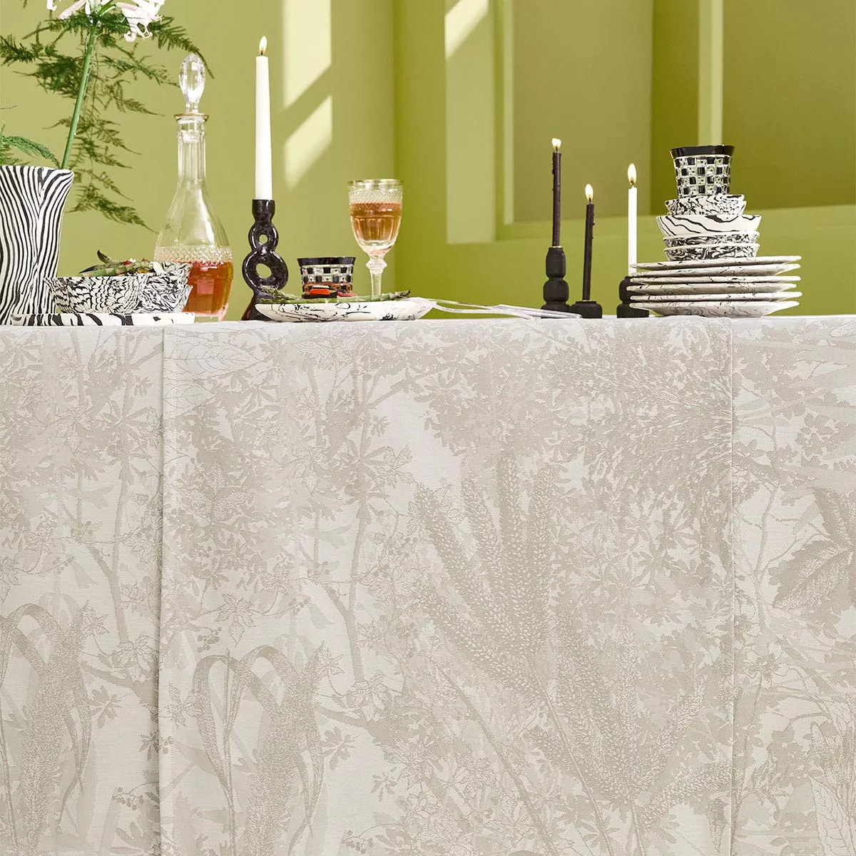 Chemin de table pur coton 220 g/m² motif jacquard beige Mille esprit jardins chanvre