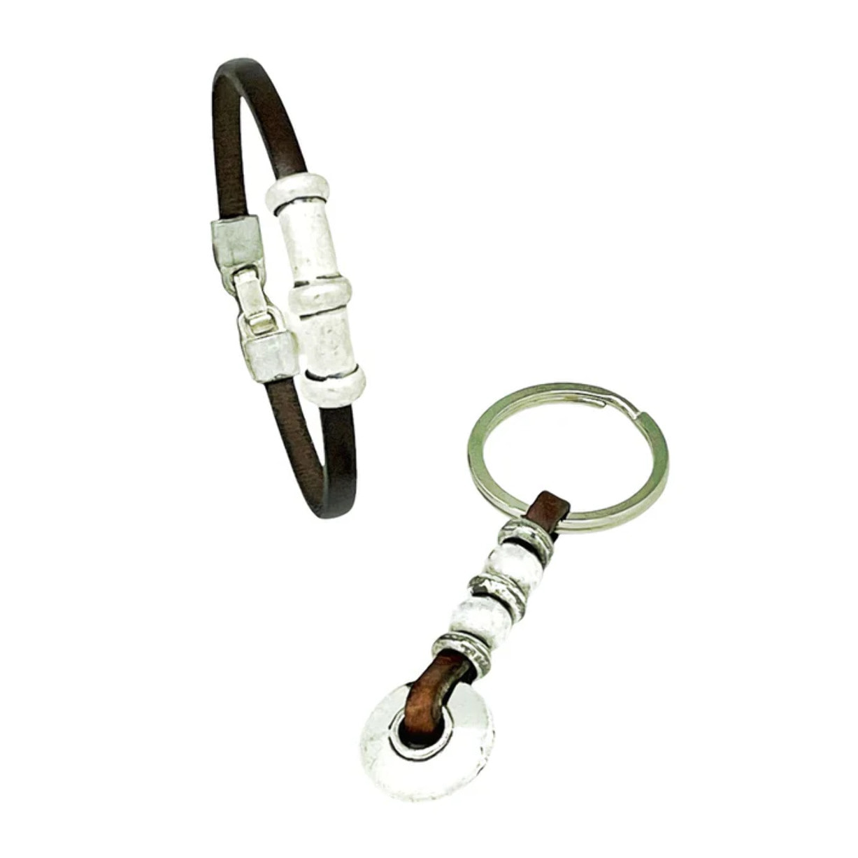 Conjunto llavero y pulsera en cuero marrón Tub1