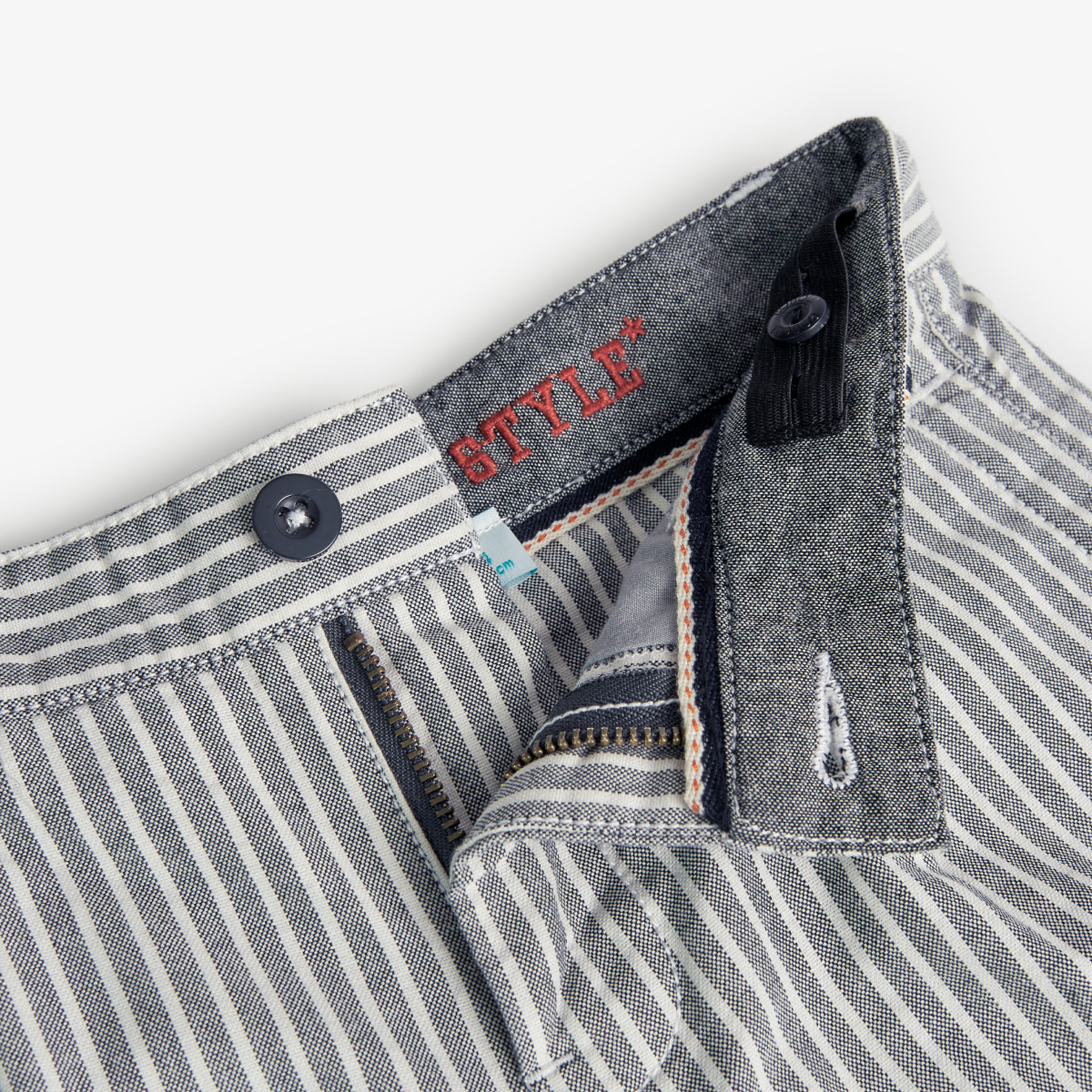 Bermudas oxford niÃ±o, estampado de rayas, botÃ³n, gris oscuro