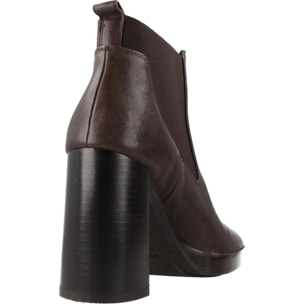 Botines Mujer de la marca GEOX  modelo D TEULADA MARRON