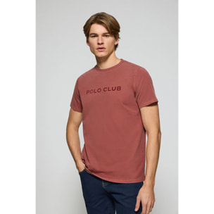 Camiseta Apolo garment dyed roja con logo Polo Club aterciopelado