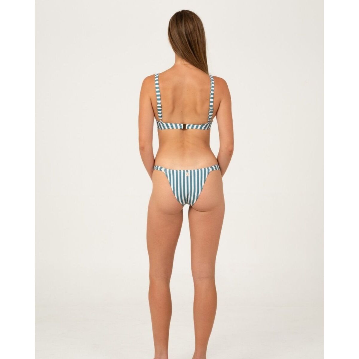 Lisa Bottom Sand