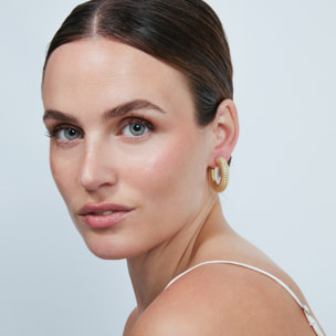Pendientes Shagen acabado oro amarillo 18k