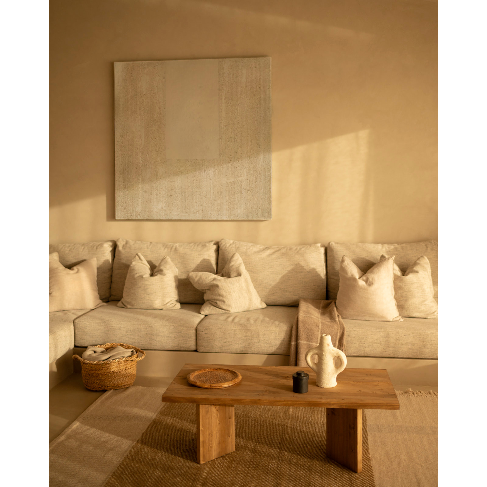 Table basse en bois massif en ton chêne foncé 120x55cm Hauteur: 40 Longueur: 120 Largeur: 55