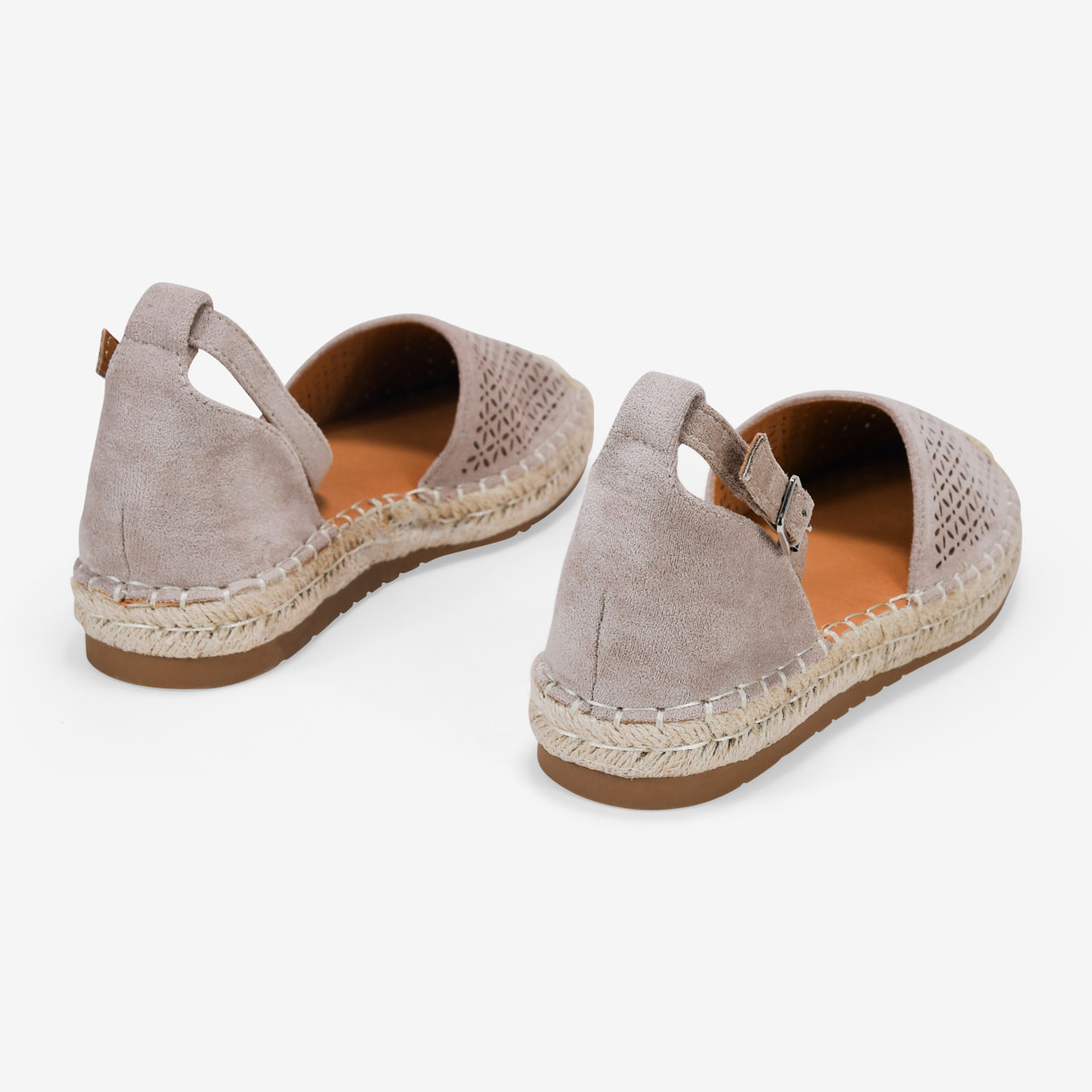 Alpargatas taupe planas con esparto