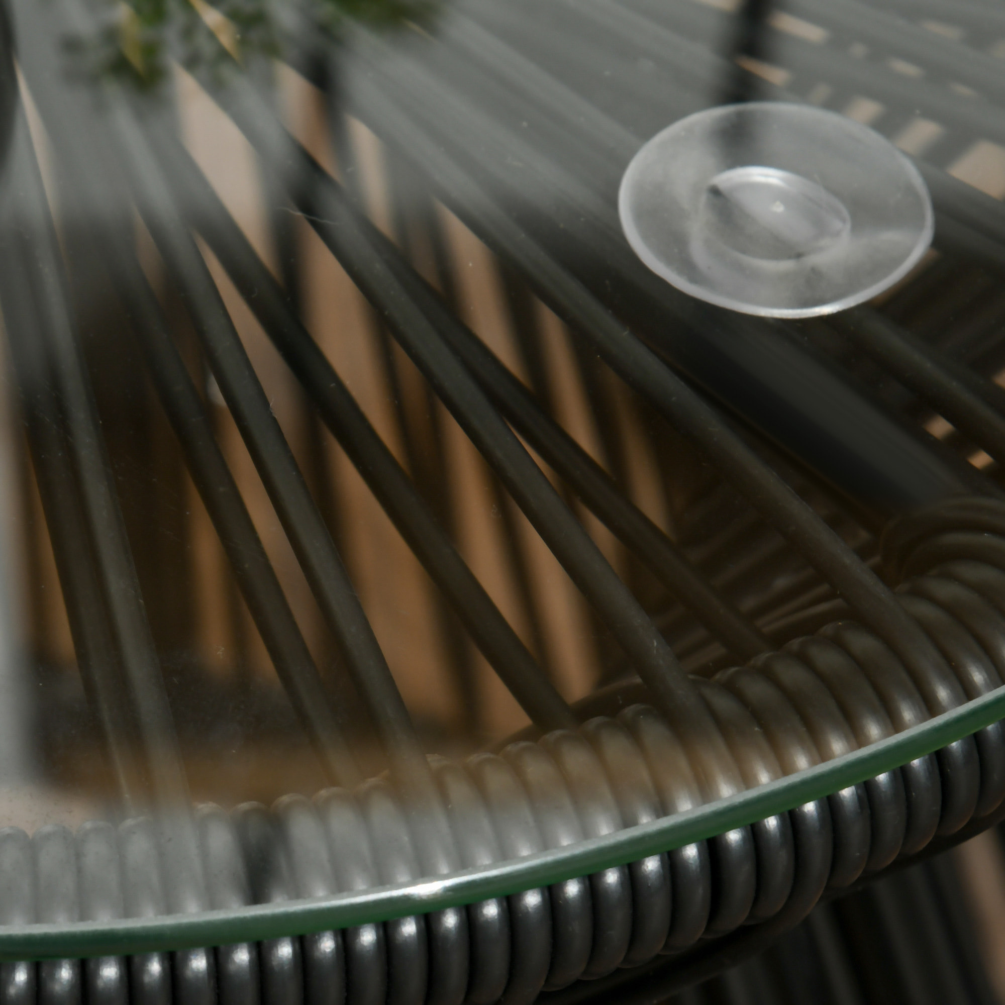 Mesa de Jardín de Ratán Sintético Mesa de Centro Redonda con Tablero de Vidrio Templado y Marco de Metal Carga 30 kg para Patio Jardín Balcón Ø40x42 cm Negro