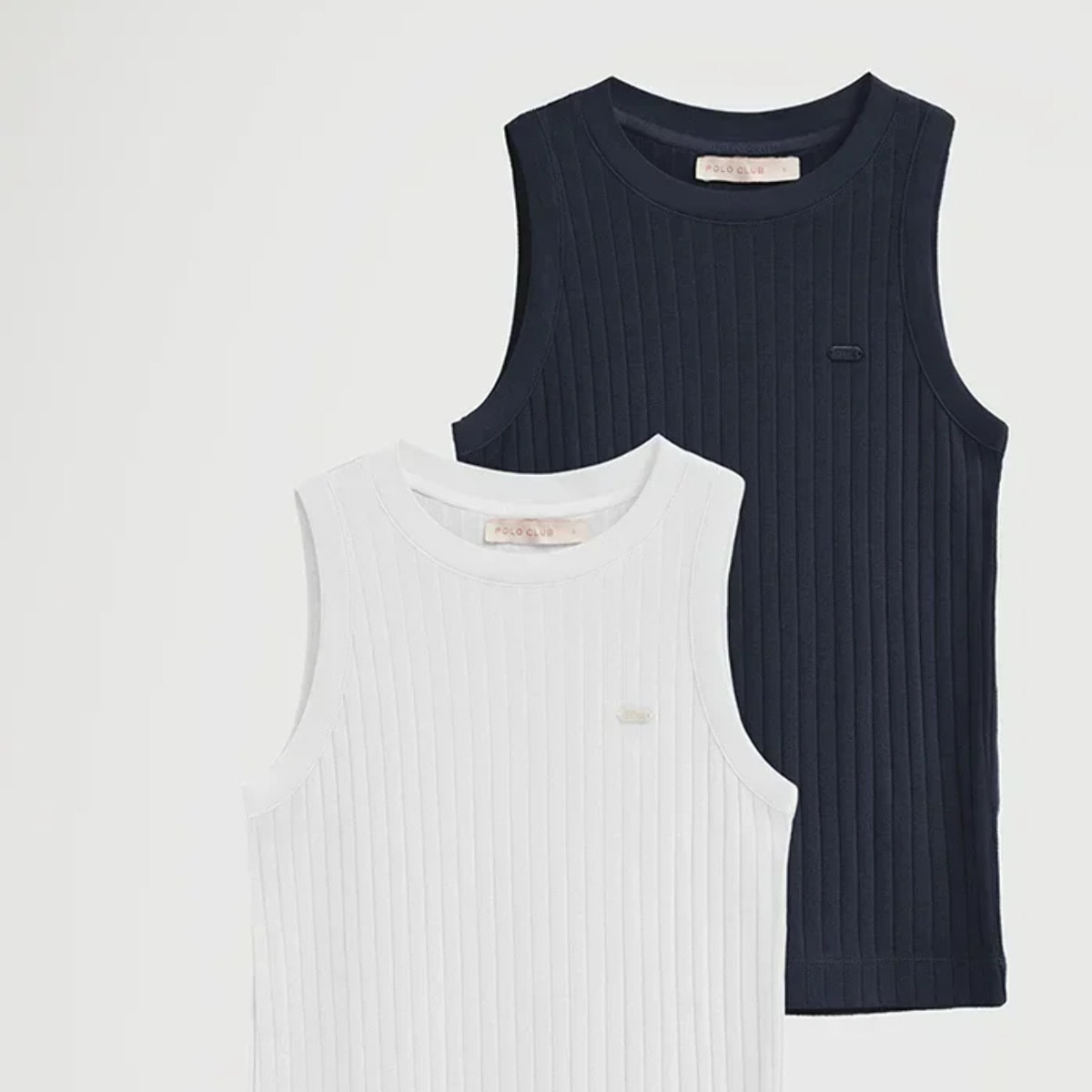 Pack mujer de dos camisetas sin mangas azul marino y blanca de canalé con logo Polo Club