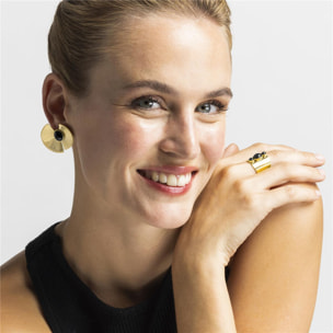 Anillo con Onix acabado oro 18k