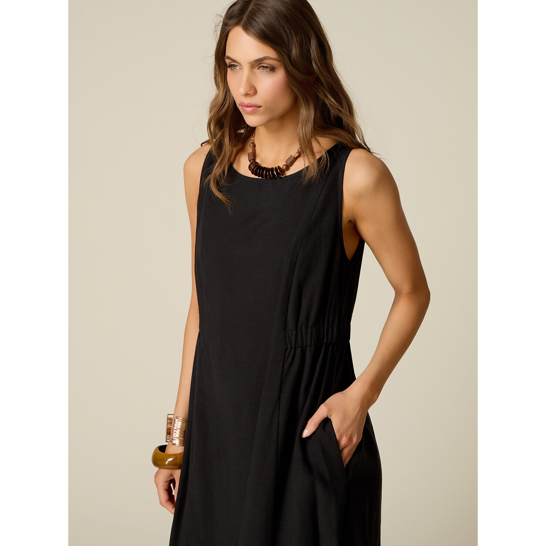 Oltre - Vestito flared misto lino con collana - Nero