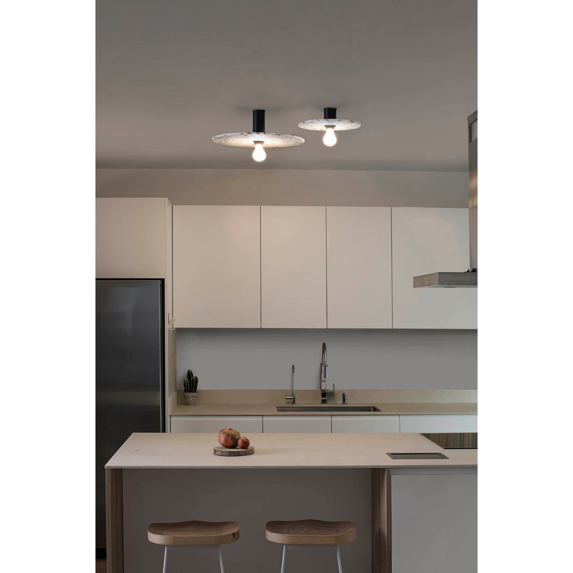 CONFETTI 450 H70 Aplique/plafón marmóreo reciclada