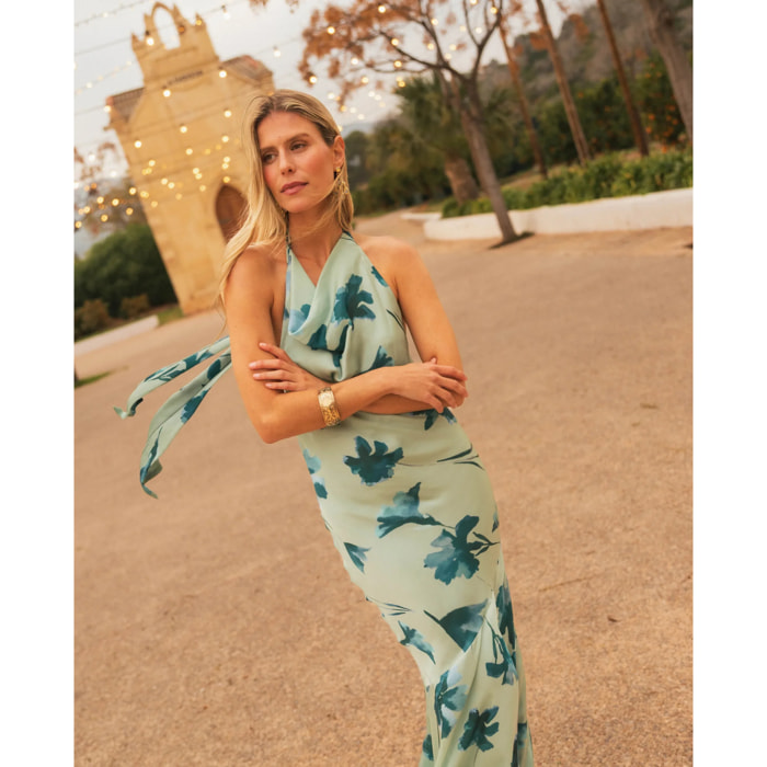 Vestido largo con escote halter y lazada