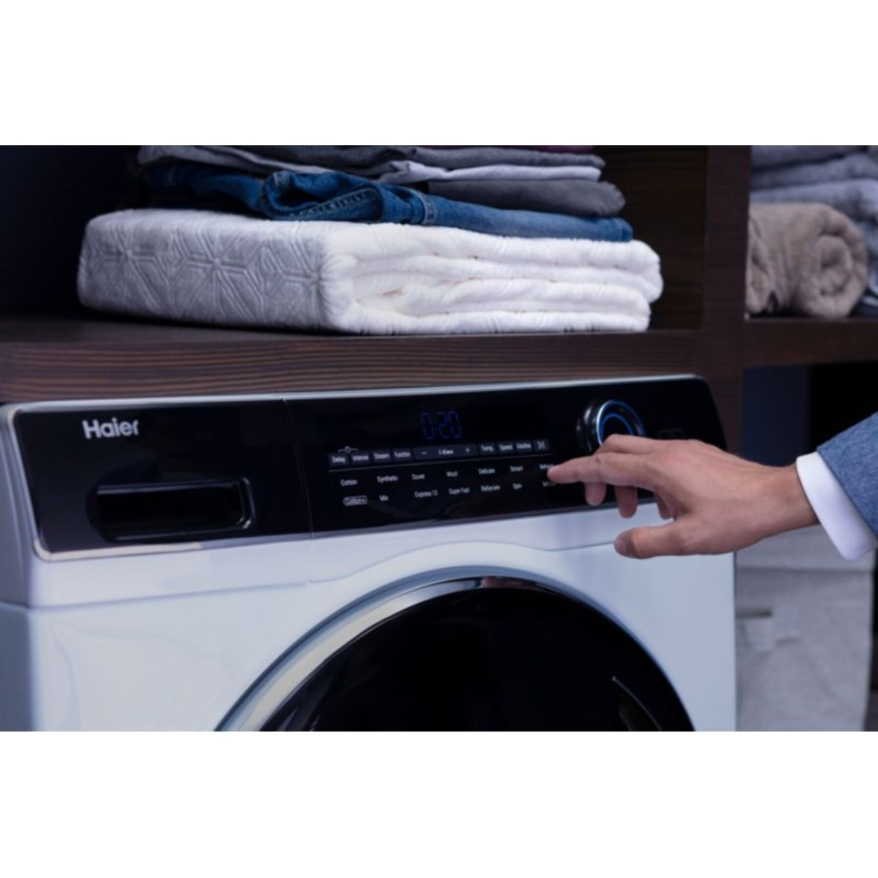 Lave linge hublot HAIER HW150-BP14986EFR