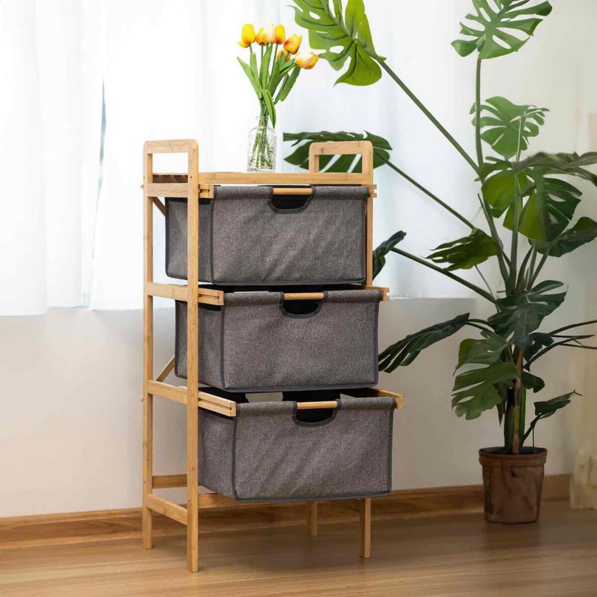 Scaffale da bagno con struttura in bamboo e vani in stoffa 44x33x96 cm