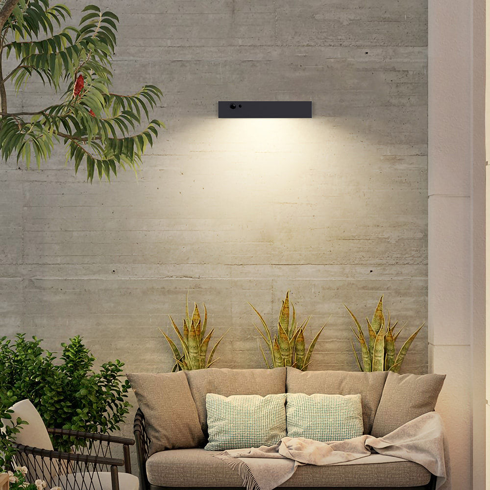 EZIlight® Solar Wall S24