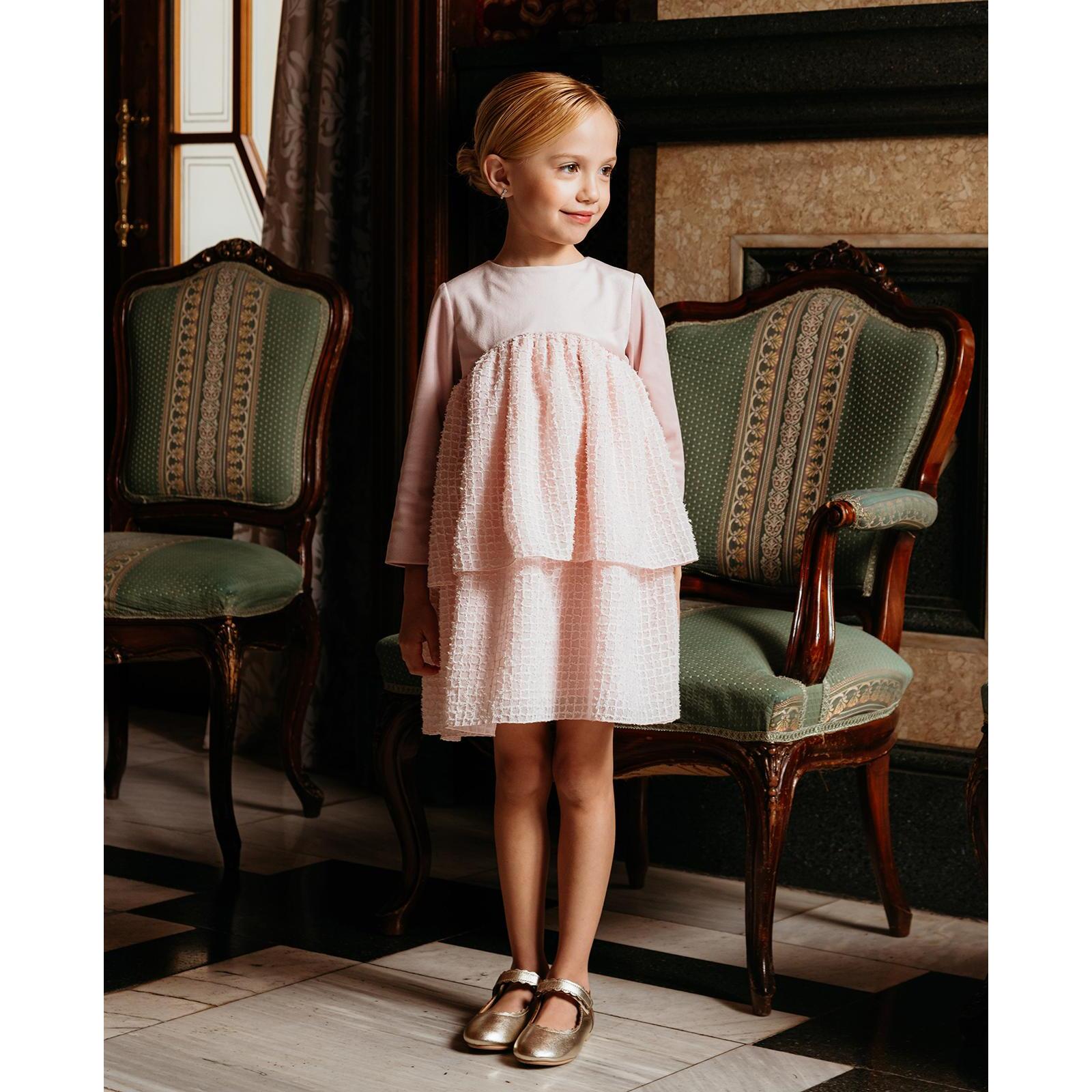 Vestido terciopelo rosa con vuelo de gasa