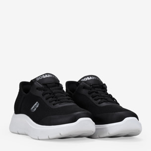 Zapatillas deportivas negras con cordones elásticos
