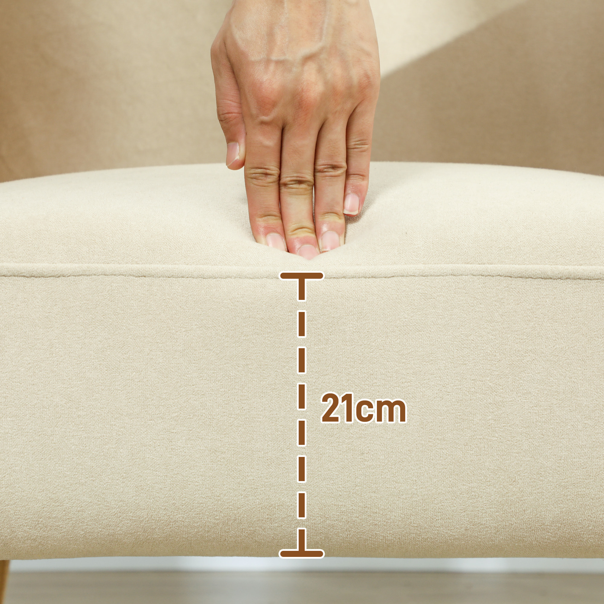 Sillón de Salón Tapizado en Terciopelo Butaca para Dormitorio con Reposabrazos y Patas de Madera Sillón Pequeño Carga 120 kg para Dormitorio Oficina 72x76x74 cm Crema