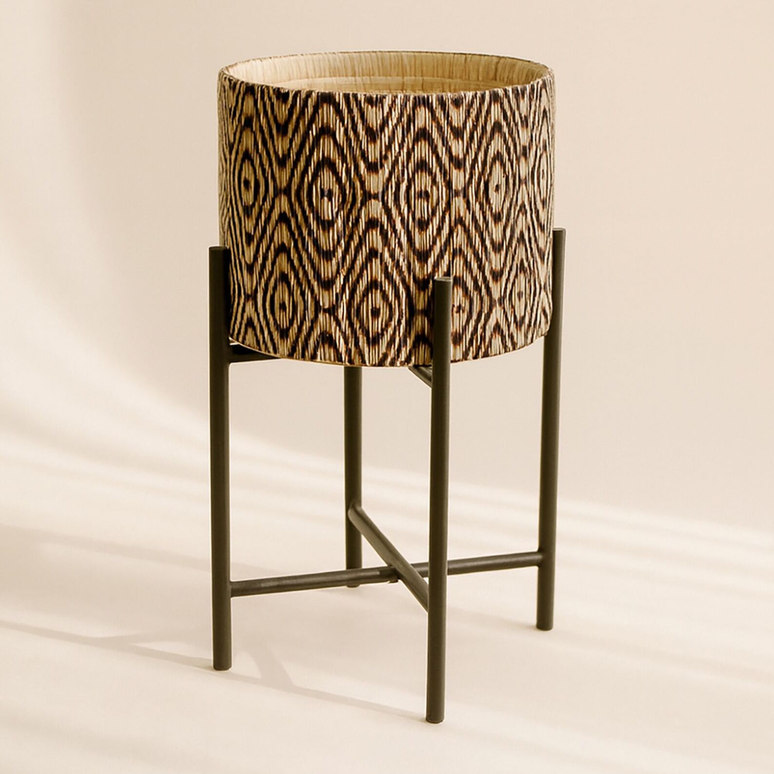 Cache pot sur pieds noirs 29 x h52cm YORI