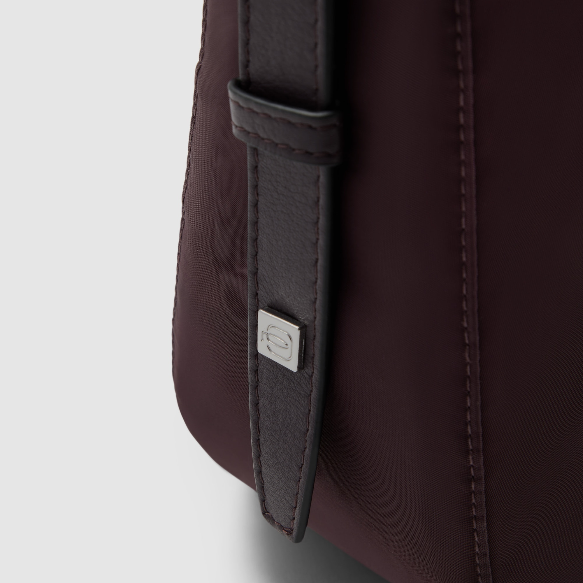 Piquadro Borsa tracolla donna in tessuto riciclato