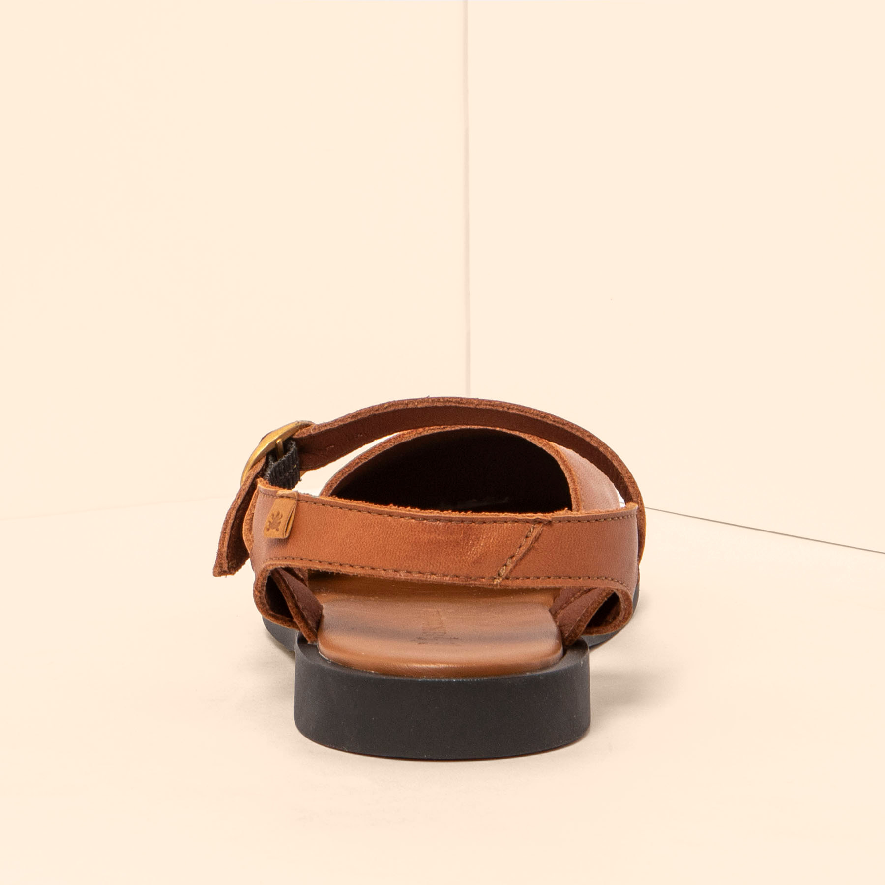 Sandalias N5874 SOFT NAPPA CUERO/ ARENISCA color Cuero