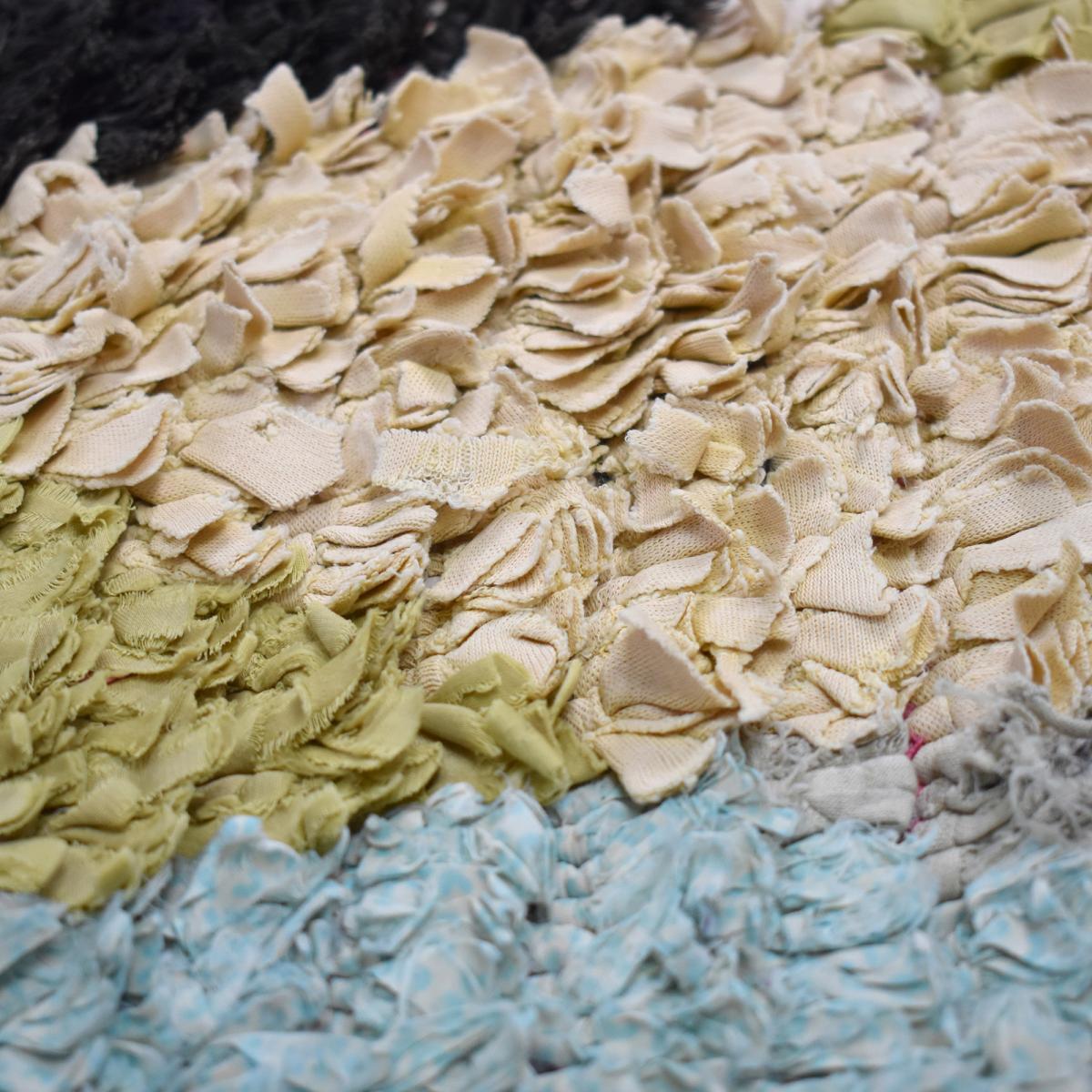 Authentique tapis artisanal Berbère Becharouite