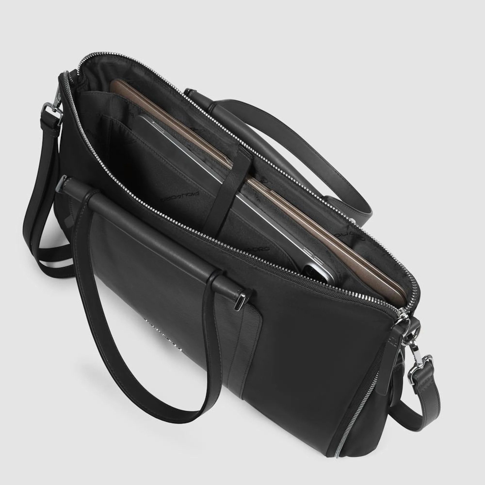 Piquadro Borsa da lavoro porta pc e porta iPad® con protezioni antiurto e RFID, espandibile