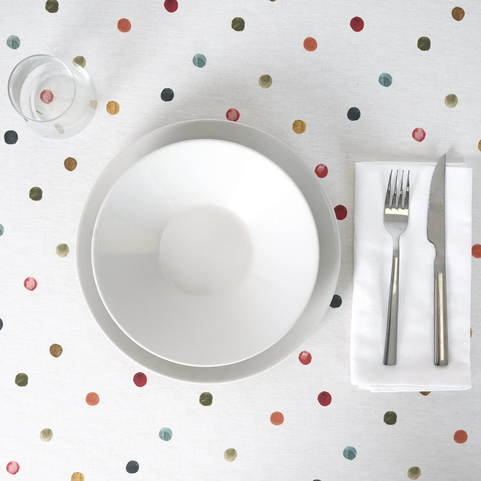 Nappe ronde anti-taches Boo Pois