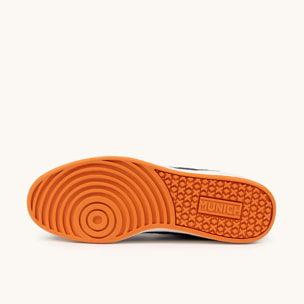 Zapatilla Urbana en Azul Marino con Detalles Naranja MUNICH ARROW 81