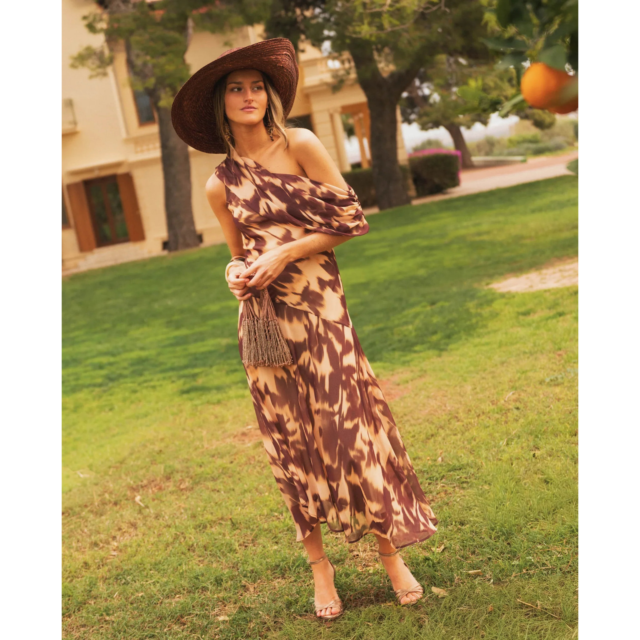 Vestido midi asimétrico estampado