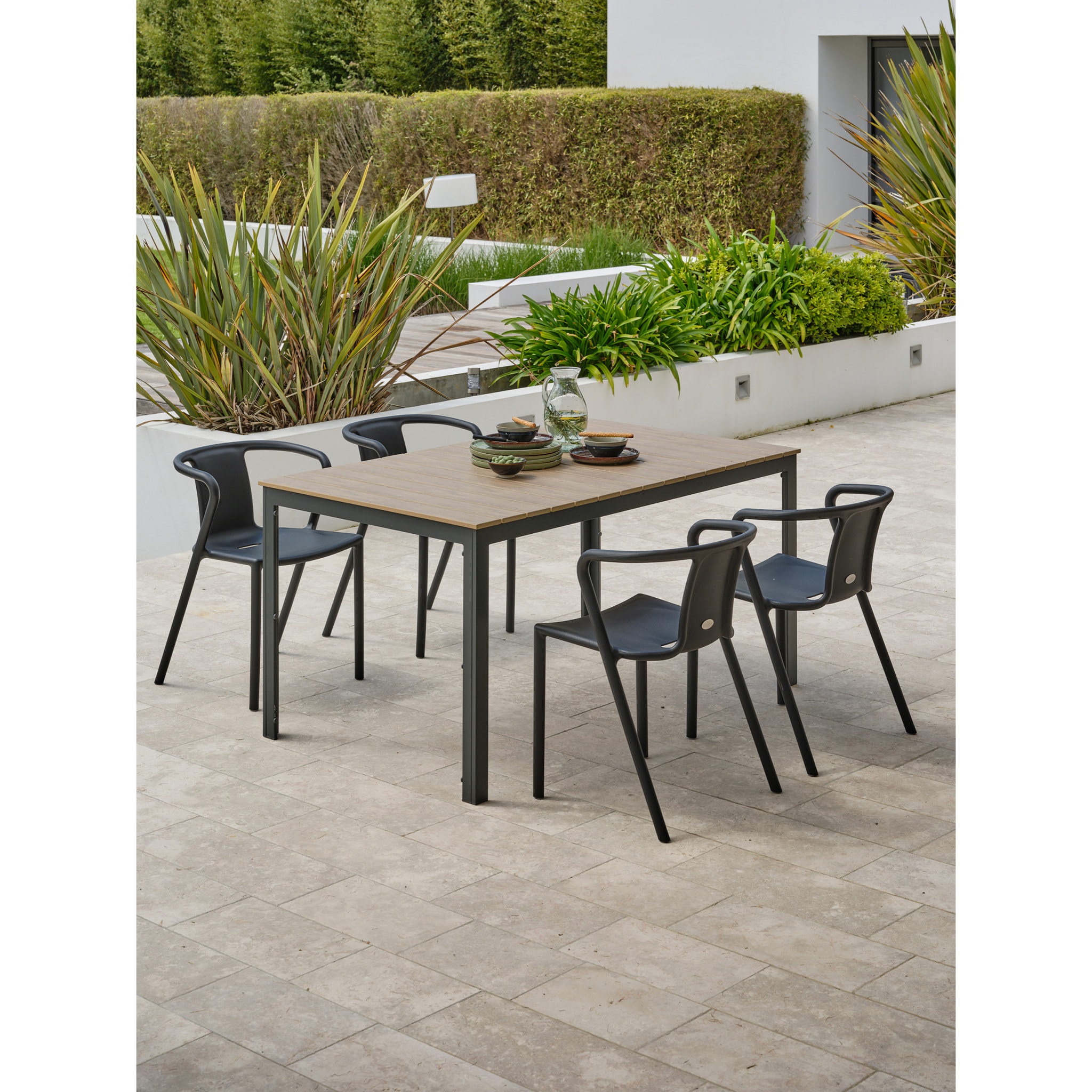 BOSTON - Ensemble repas de jardin 4 places en aluminium gris anthracite
