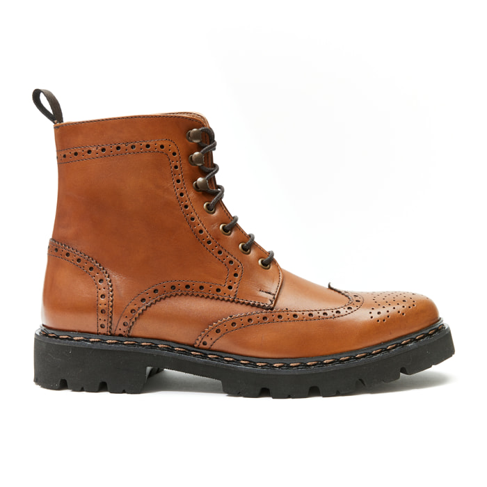 Derby boot British Passport marrone