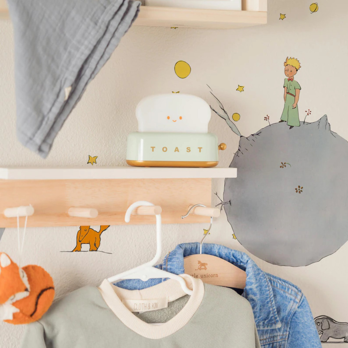 Carta da Parati Ufficiale Il Piccolo Principe Aviatore Storia