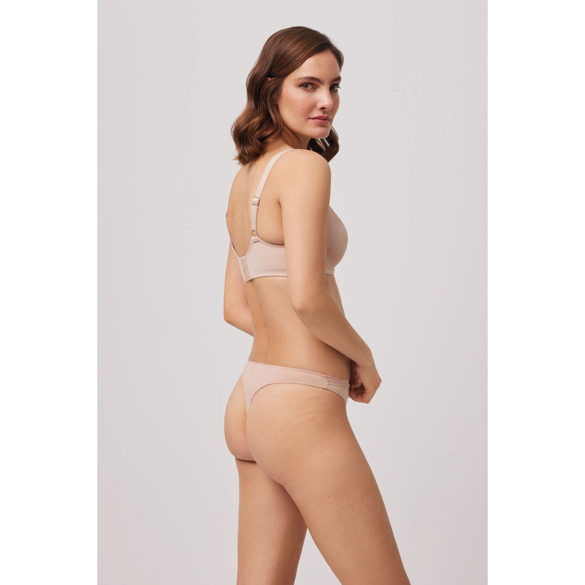 Perizoma in lingerie beige