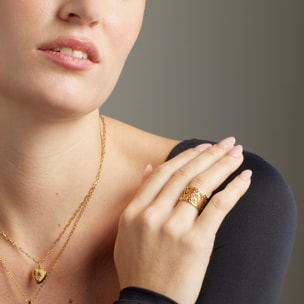 Anillo acabado en oro amarillo de 18K