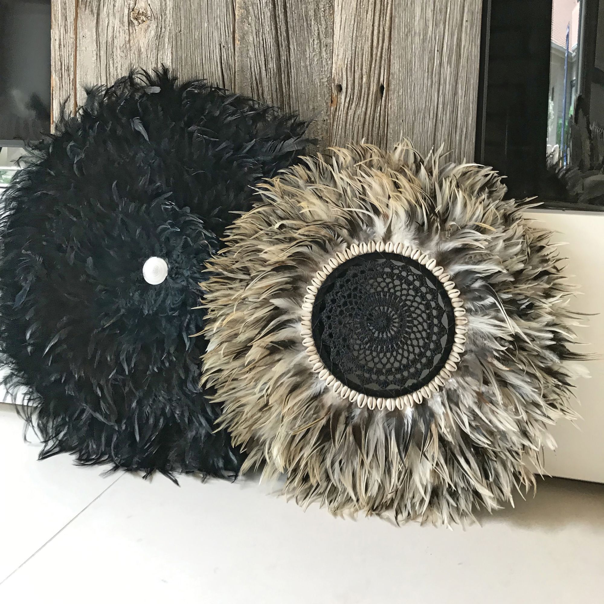 Décoration en plumes jujuhat naturelles et coquillages 50cm KAPAU