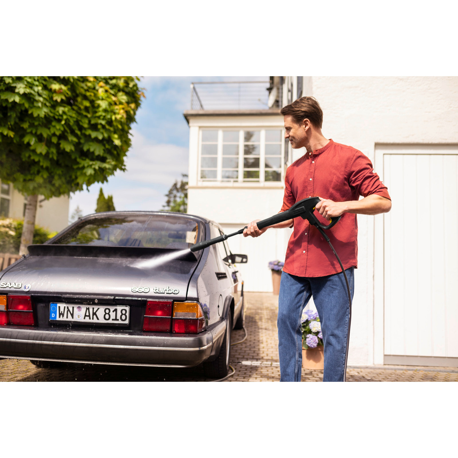 Nettoyeur haute pression Karcher K 4 FJ Home - Pression 130 bar- Débit 420 l/h- Buse à jet plat- Kit Home inclus