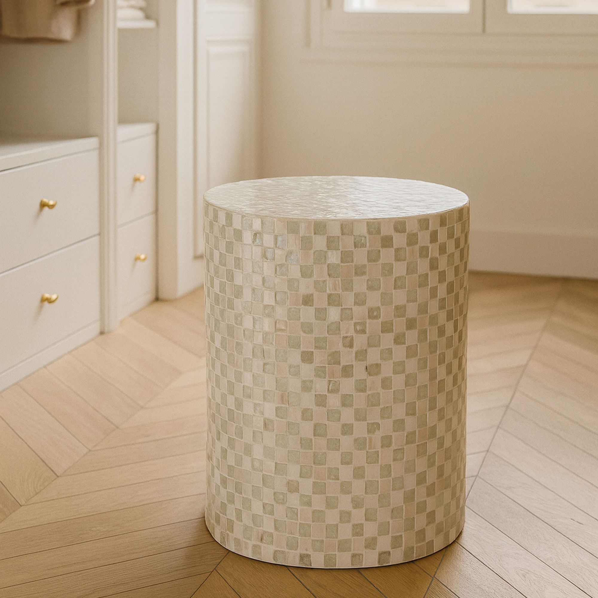 Table d'appoint en coquille de capiz verte ZINA