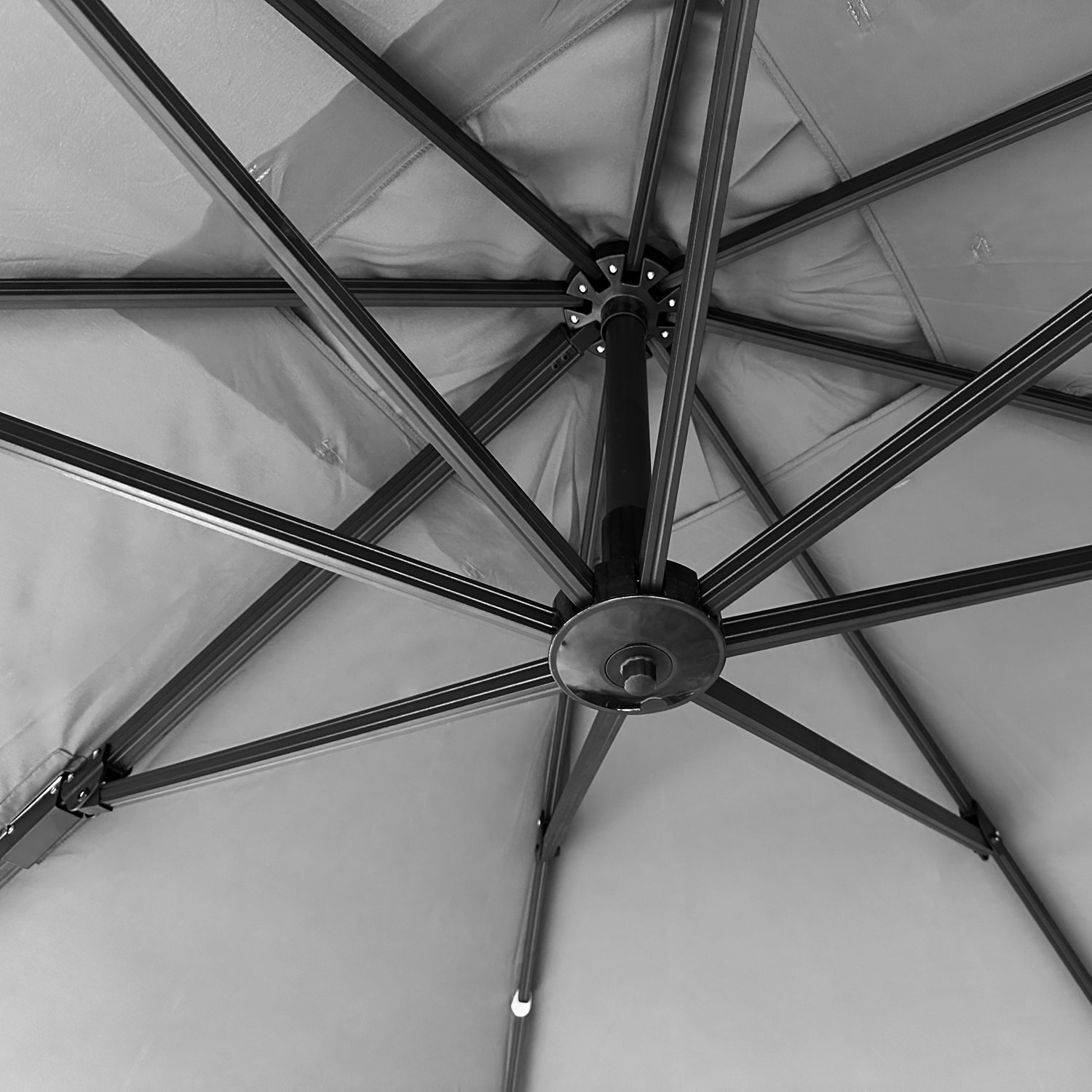 Parasol déporté MOLOKAI carré avec housse - Gris