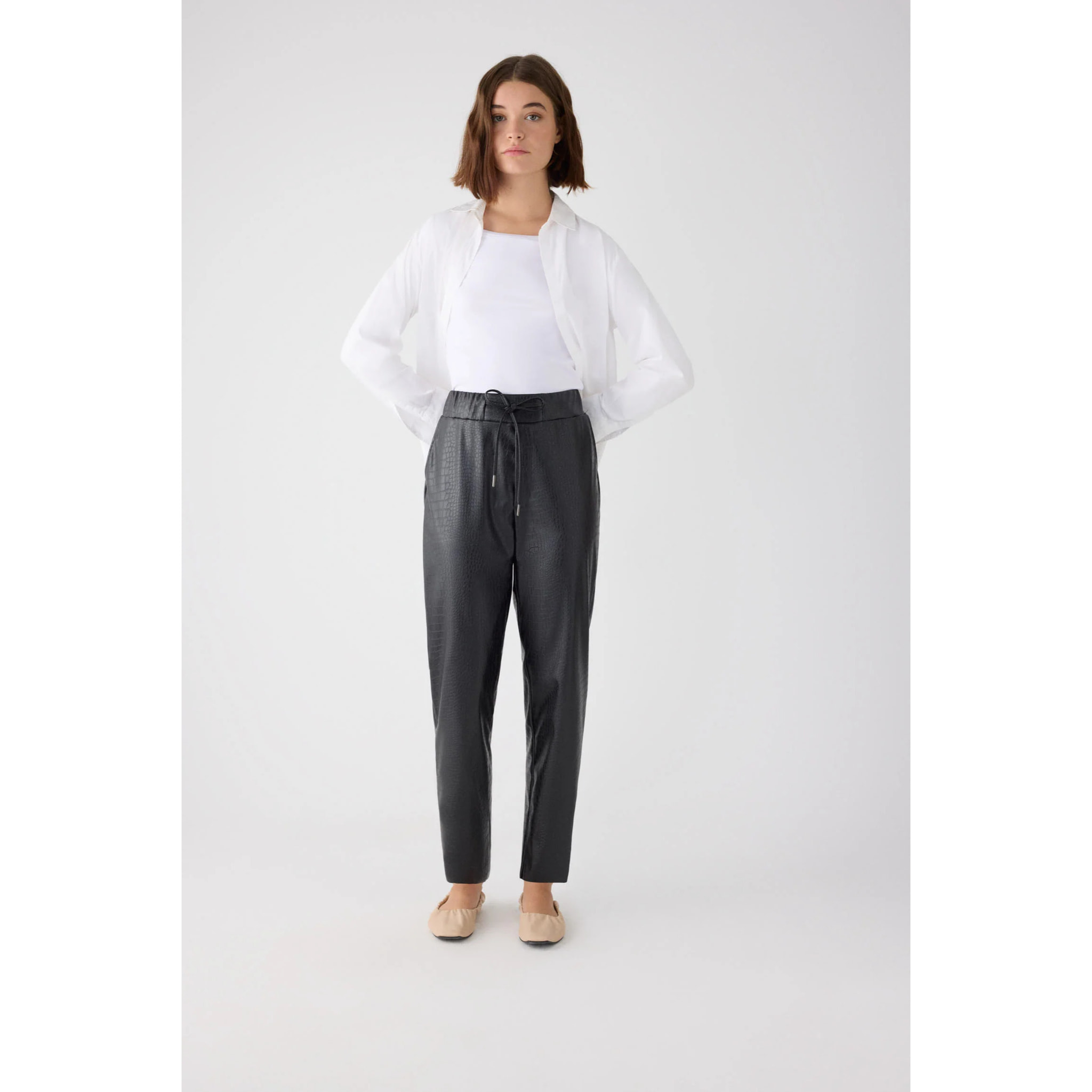 Pantaloni jogger